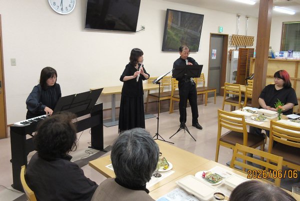 地域の3名による特別演奏 地域の3名による特別演奏